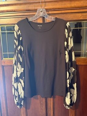 Nine West Brown Top with Cream Printed Balloon Sleeves